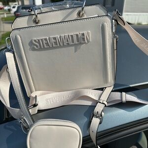 Steve Madden White Messenger Bag Durable and Stylish